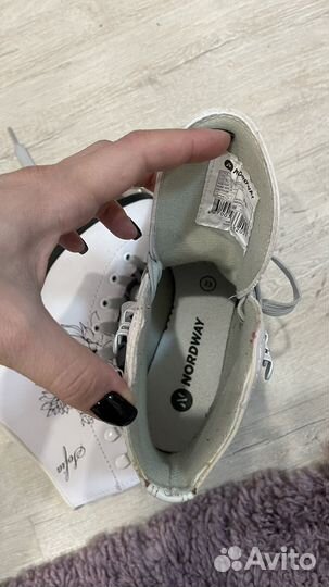 Коньки детские 33 размер