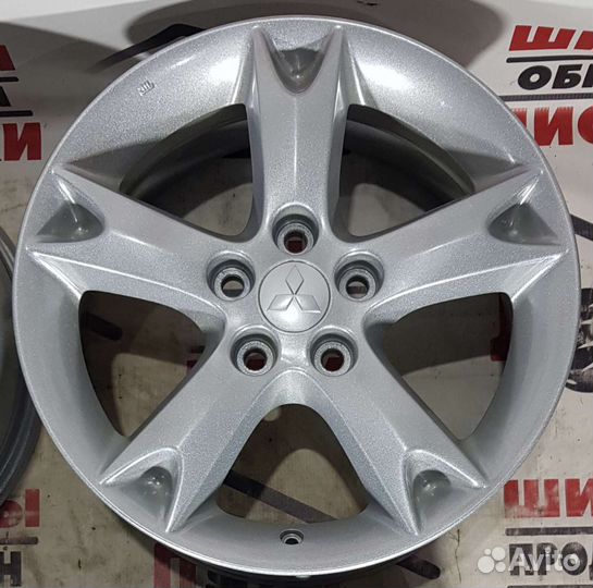 Диски литые Mitsubishi r17; 5x114,3; цо 67,1