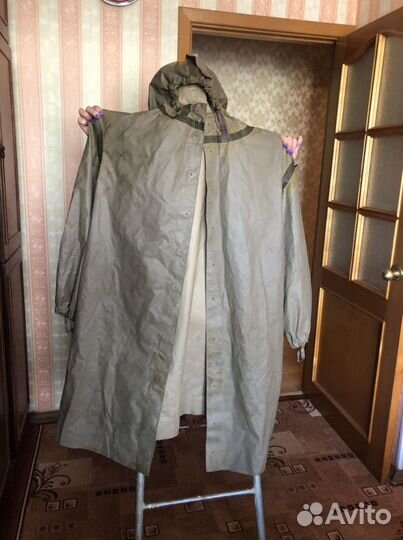 Плащ резиновый