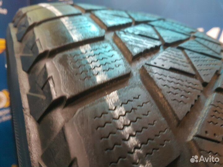 Bridgestone Blizzak DM-V2 265/60 R18