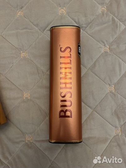 Металлические коробки и мягкие кофры для бутылок