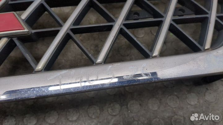 Решетка радиатора Mitsubishi L200, 2003