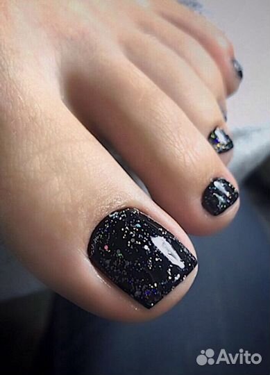 Маникюр и педикюр