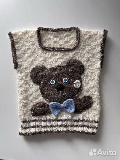 Вязанная жилетка детская,ручной работы