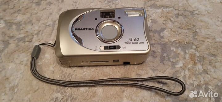 Пленочный фотоаппарат praktica M60