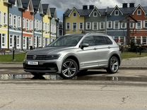 Volkswagen Tiguan 2.0 AMT, 2019, 208 500 км, с пр�обегом, цена 3 045 000 руб.