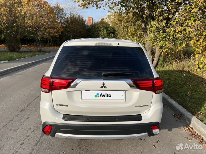 Mitsubishi Outlander 2.0 CVT, 2015, 124 318 км