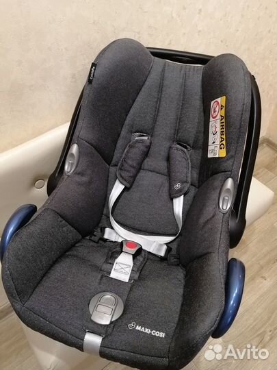 Детское автокресло 0+(до 13кг) Maxi-Cosi CabrioFix