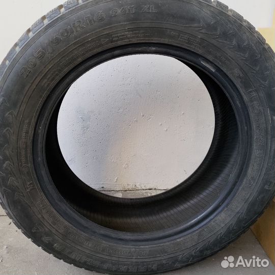 Nokian Tyres Hakkapeliitta 7 205/60 R16 96T