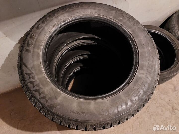Bridgestone Ice Cruiser 7000 225/65 R17
