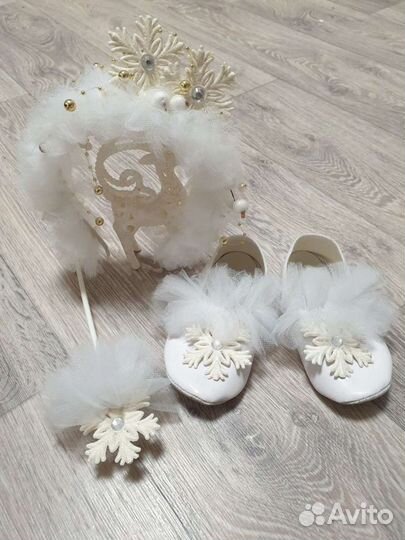 Новогодний костюм. Костюм снежинки