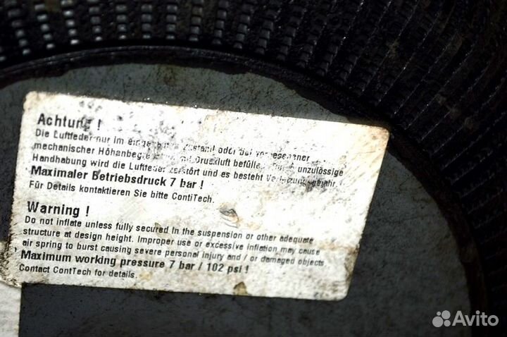 Пневморессора переднего моста, правая mercedes-ben