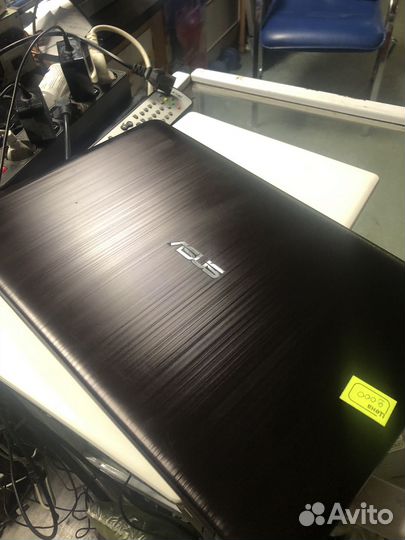 Ноутбук asus D540N