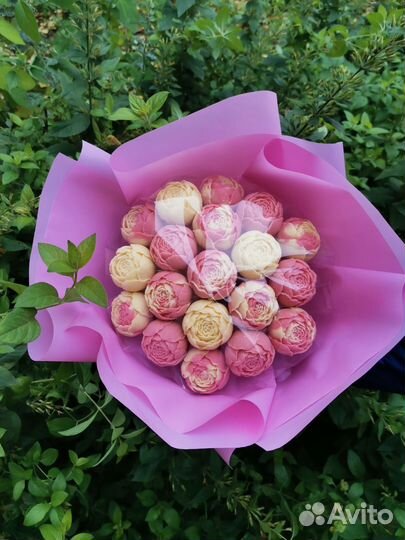 Букет из шоколадных пионов