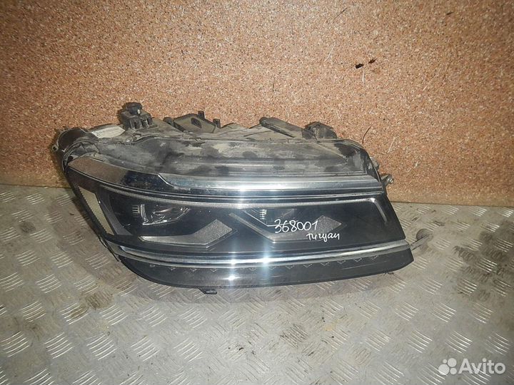 Фара правая, Volkswagen (Фольксваген) -tiguan (II)