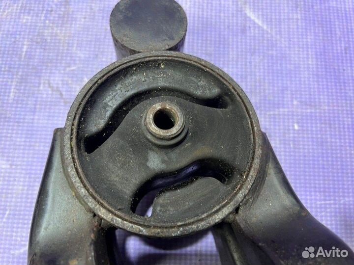 Подушка двигателя Kia Ceed ED D4FB 2010