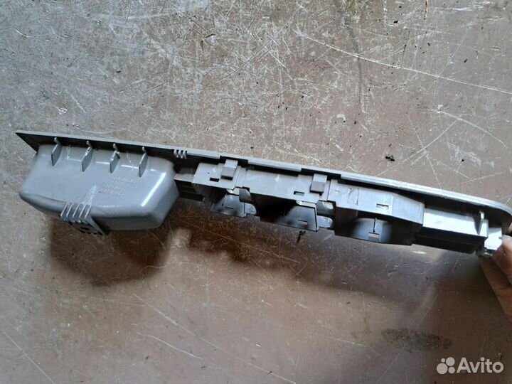 Накладка двери передний левый Chevrolet Lacetti