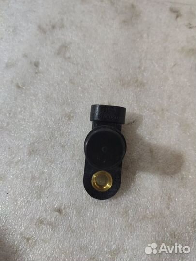 Датчик положения распредвала Ваз 2010-2012 8кл