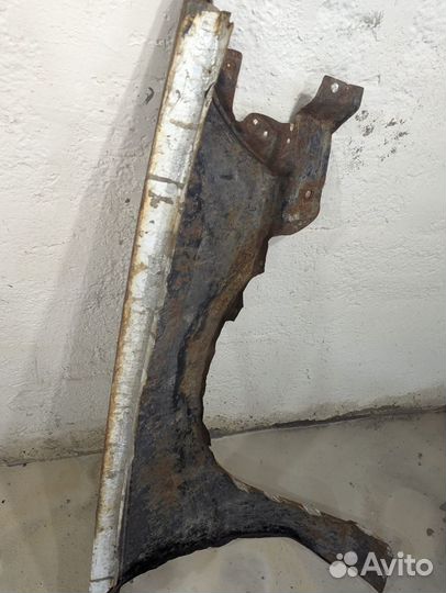 Крылья Toyota Corolla AE 91 перед