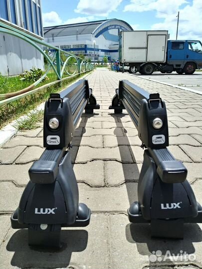 Крепления для лыж и сноуборда на крышу автомобиля