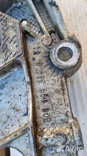 Передний подрамник балка Audi S3 8V Q5