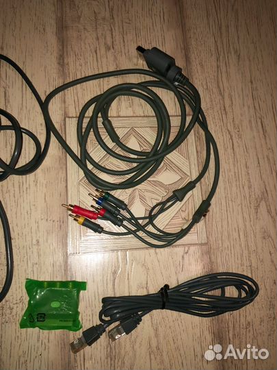 Xbox 360 на запчасти или под ремонт