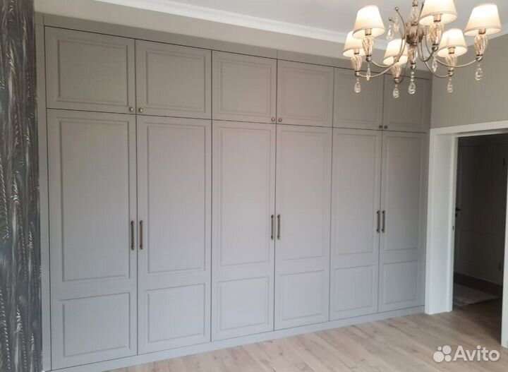 Шкаф распашной