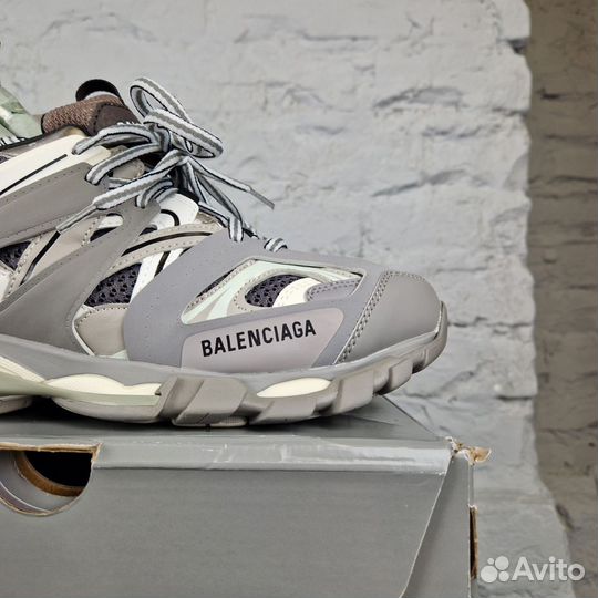 Balenciaga track 1 grey