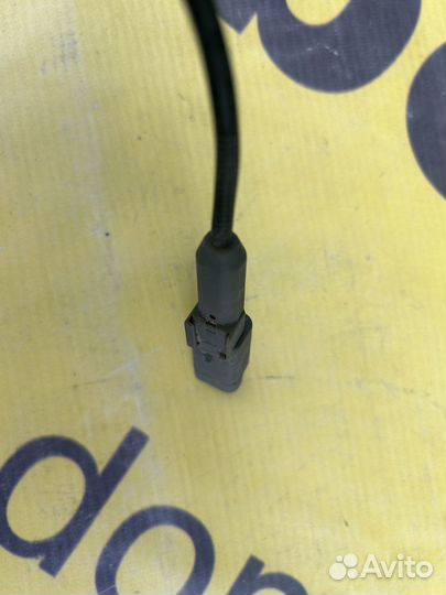 Citroen C4 B7 Передний датчик abs