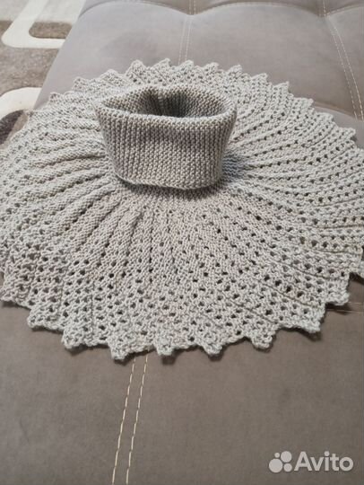 Манишка вязанная женская