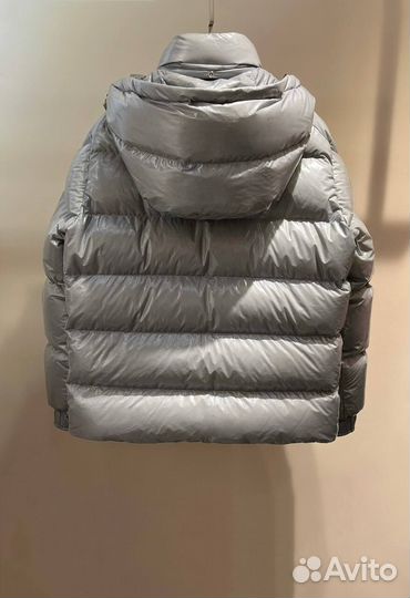 Пуховик Moncler