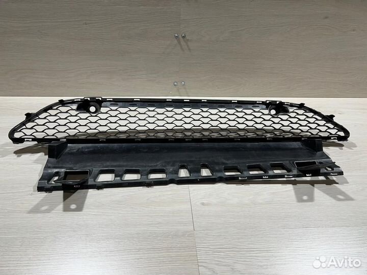 Решётка переднего бампера Mercedes GLS X167