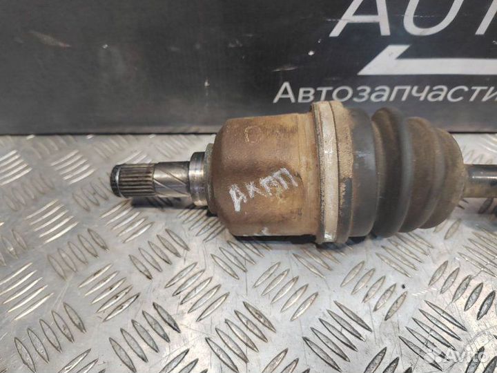 Привод левый Nissan Almera N16 1.8 QG18