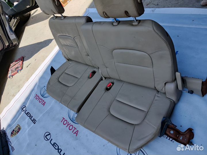 Toyota lc200 Третий ряд сидений