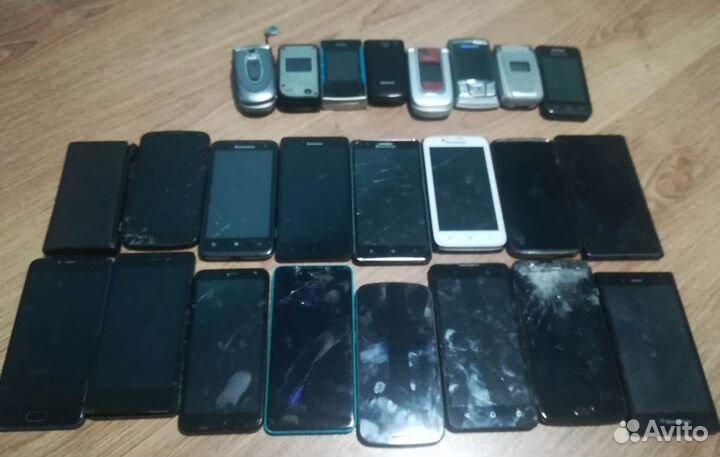 Samsung GT-P7300 телефоны на запчасти