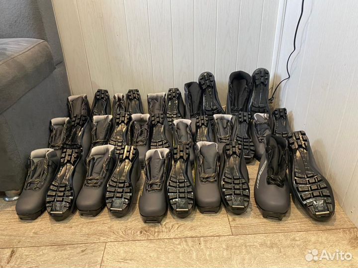 Лыжные ботинки новые