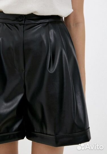 Кожаные шорты