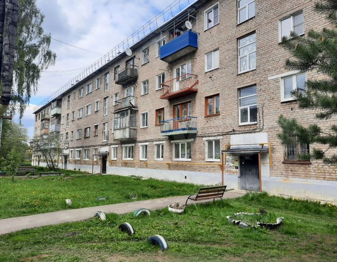 2-к. квартира, 42,5 м², 1/4 эт.