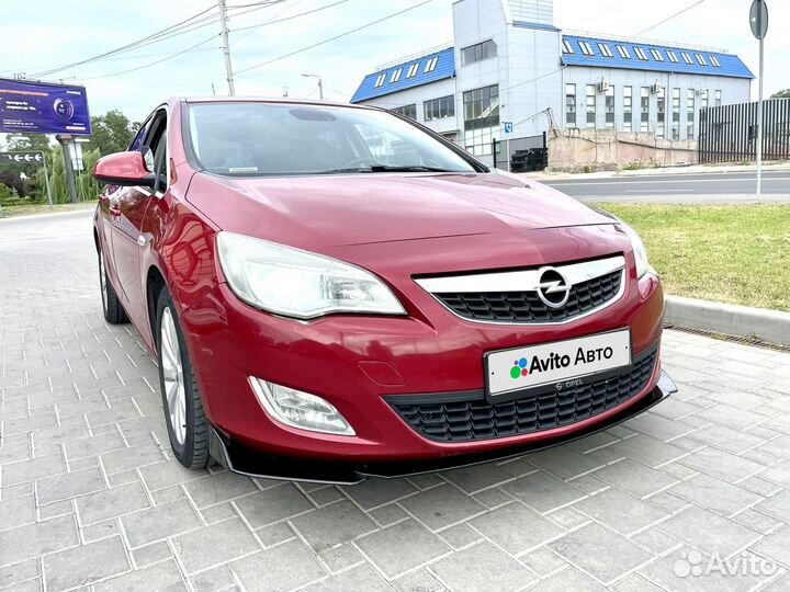 Opel Astra 1.6 AT, 2010, 230 000 км