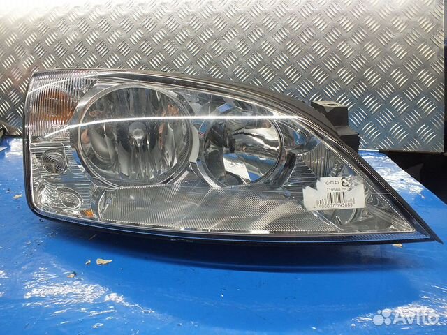 Фара правая Ford Mondeo 3