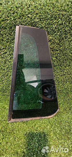 Форточка двери задняя левая Volkswagen Tiguan II