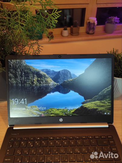 Ноутбук HP 14s-dq1005ur +8гб опер.память