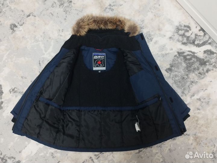 Куртка Gusti в идеальном состоянии