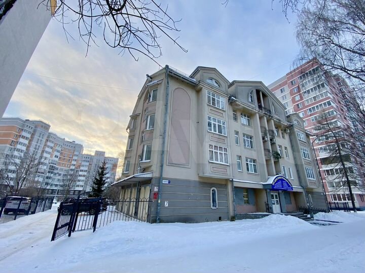 3-к. квартира, 115 м², 15/15 эт.