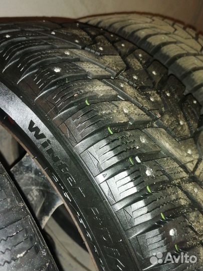 Hankook Winter I'Pike RS2 W429 215/50 R17 95T