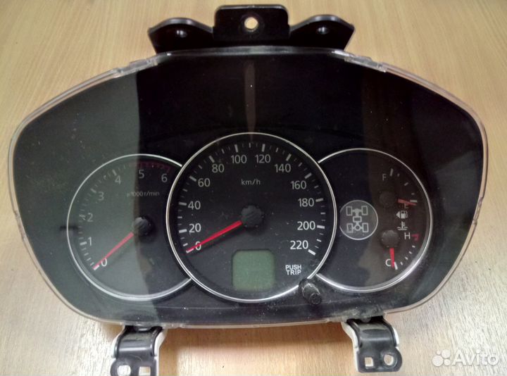 Панель приборов Mitsubishi Pajero Sport 8100B653