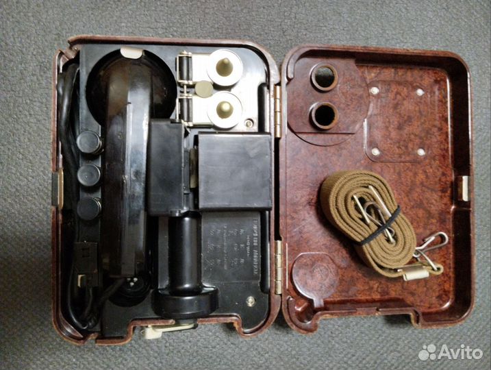 Старинный телефонный аппарат та-57