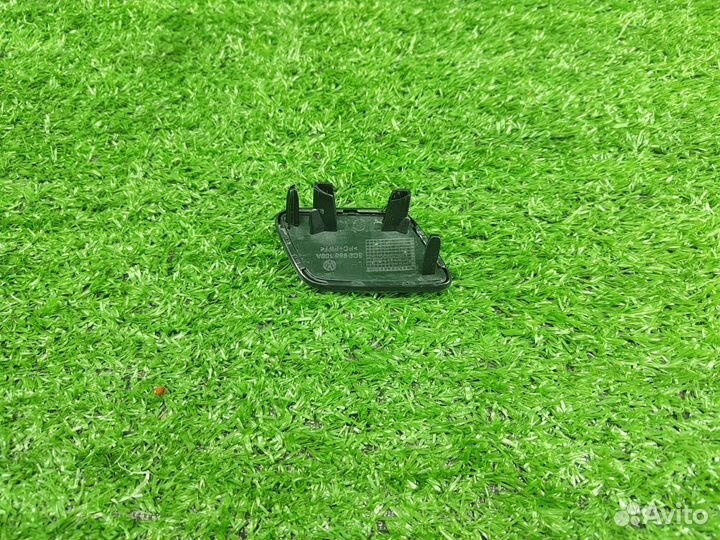 Крышка форсунки омывателя фар левая VW Passat B6 2