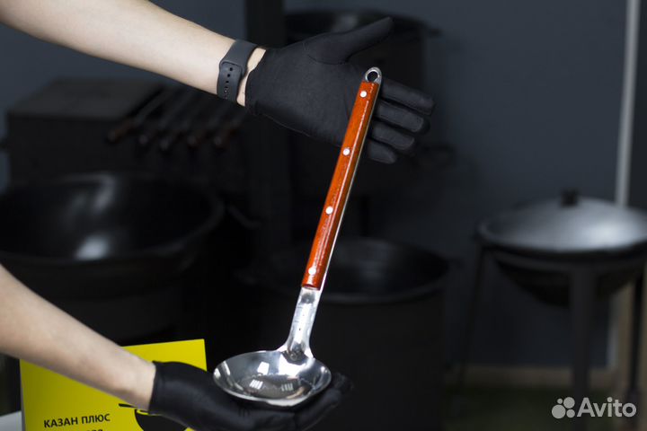 Шумовка с деревянной ручкой 40 сантиметров (Новая)