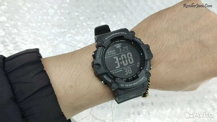 Часы Casio AE-1500WH-8B